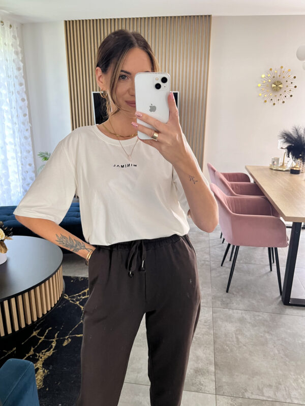 T-Shirt Minimal Biała - obrazek 3